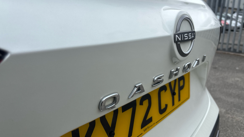 Nissan Qashqai 1.3 DiG-T MH N-Connecta 5dr Petrol Hatchback